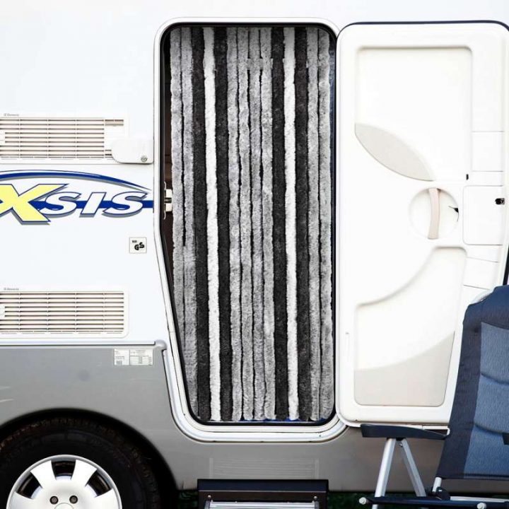 Rideau Porte Chenille | Accessoire De Camping Car encequiconcerne Rideau De Porte Exterieur