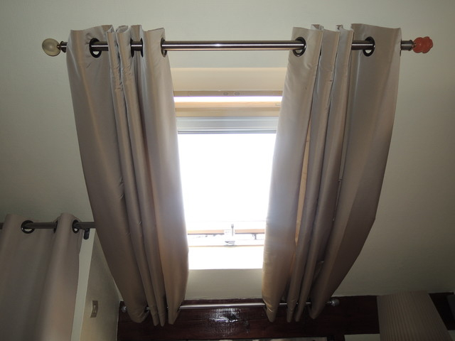 Rideau Pour Fenêtre De Toit Made In France (Modèle Déposé à Rideau Occultant Pour Velux Rideau Pour Fenêtre De Toit Made In France (Modèle Déposé à Rideau Occultant Pour Velux