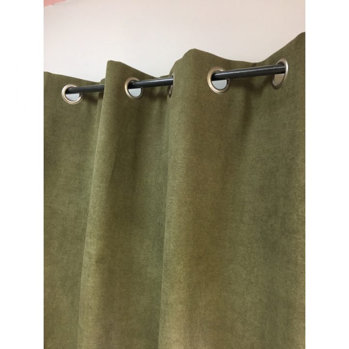 Rideau Vert Kaki Isolant Thermique Occultant Uni encequiconcerne Rideau Occultant Isolant Thermique