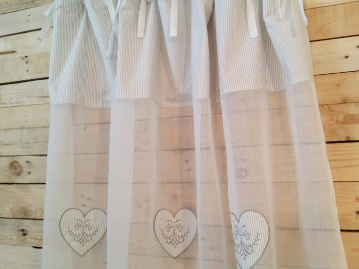 Rideau Voilage Blanc encequiconcerne Rideaux Campagne Chic