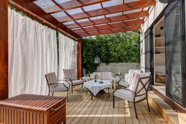 Rideaux Extérieur Sur La Terrasse Pour Plus D'Intimité Et concernant Rideau Pour Pergola