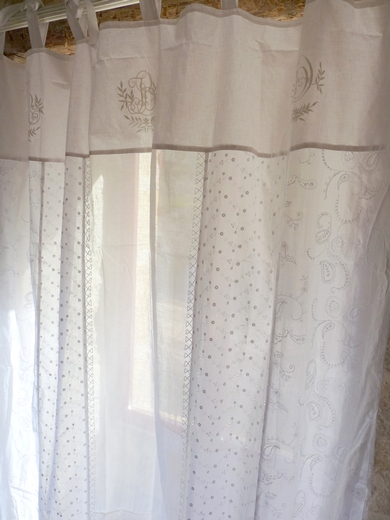 Rideaux Longs En Broderie Anglaise Blancs tout Rideaux Lin Blanc Cassé Rideaux Longs En Broderie Anglaise Blancs tout Rideaux Lin Blanc Cassé