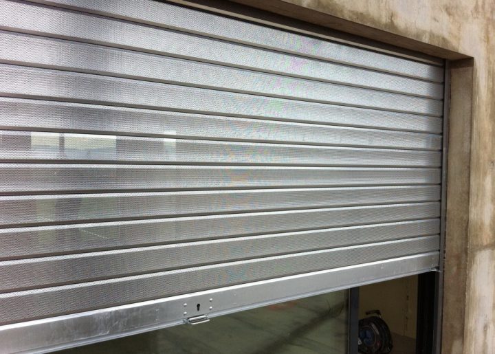 Rideaux Métalliques Grenoble – Grilles De Sécurité tout Rideau Metallique Garage Prix Rideaux Métalliques Grenoble – Grilles De Sécurité tout Rideau Metallique Garage Prix