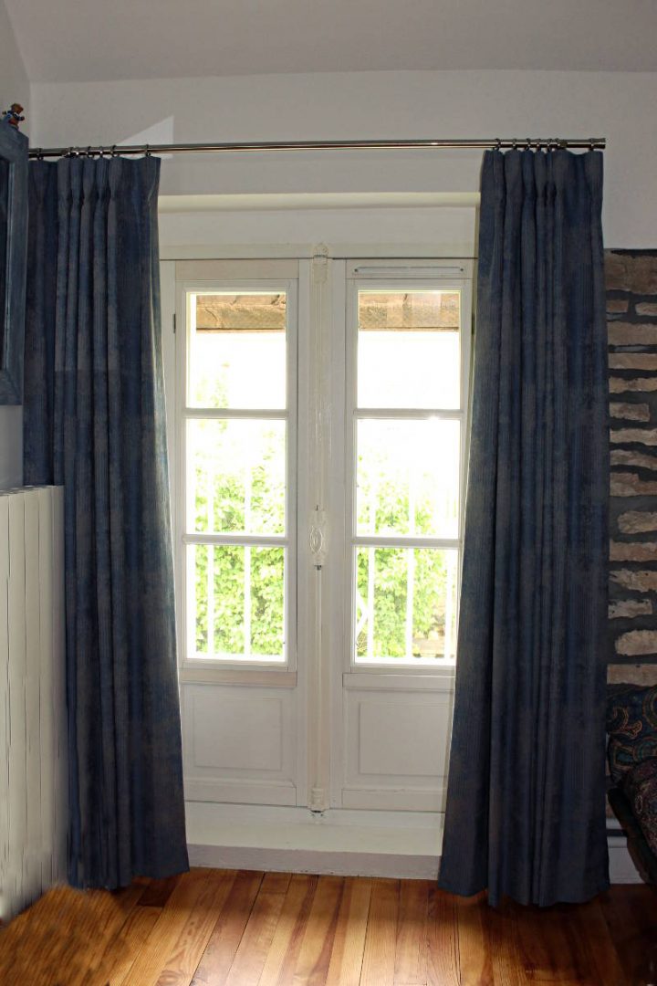 Rideaux Sur-Mesure Pour Chambres D'Amis – Métissage & Matières tout Rideaux Occultants Sur Mesure