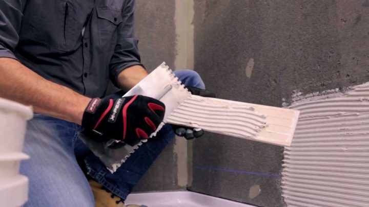 Rona – Comment Construire Une Douche En Céramique | Doovi destiné Comment Refaire Une Douche