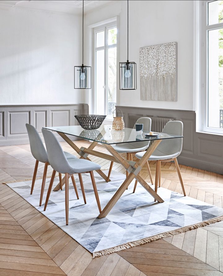 Salle À Manger Scandinave Dans Des Tons Bleu Et Gris Pour encequiconcerne Conforama Chaise De Salle A Manger