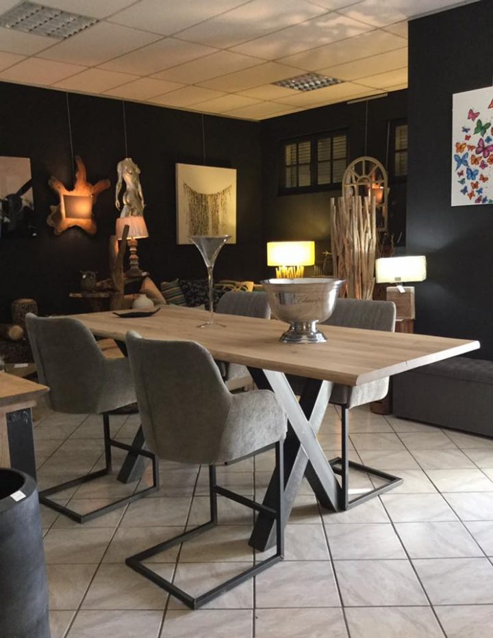 Salle-A-Manger-Table-Pied-Metal-Plateau-Bois-Chene-Industriel dedans Table Salle A Manger Metal Et Bois