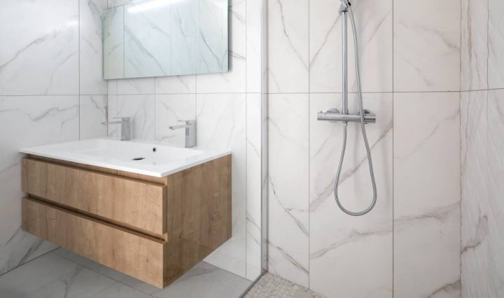 Salle De Bains Effet Marbre Aix En Provence – Carrelage dedans Sol De Douche En Bois Salle De Bains Effet Marbre Aix En Provence – Carrelage dedans Sol De Douche En Bois