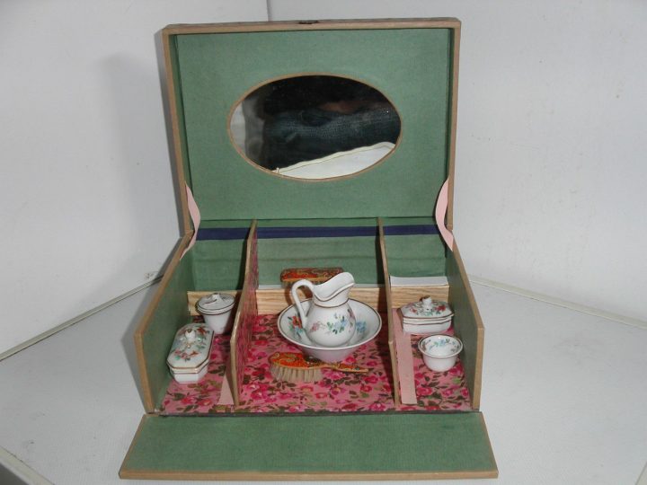 Service De Toilette Dinette Dans Coffret | Jouets Et Jeux intérieur Jeux De Toilette Service De Toilette Dinette Dans Coffret | Jouets Et Jeux intérieur Jeux De Toilette