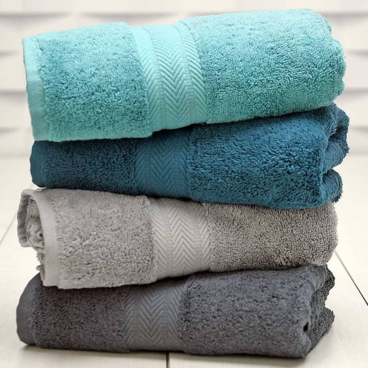 Serviette De Bain Personnalisée Avec Une Broderie Prénom tout Serviette De Toilette De Luxe