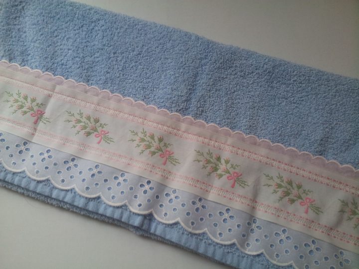 Serviette De Toilette En Coton Biologique Éponge 500G Bleu avec Toilette Anglaise Serviette De Toilette En Coton Biologique Éponge 500G Bleu avec Toilette Anglaise