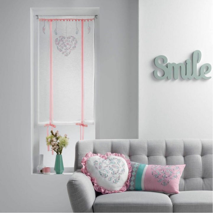 Store Droit Passe Tringle Scandi Pompons Motif Plume Cœur dedans Tringle Rideau Gifi Store Droit Passe Tringle Scandi Pompons Motif Plume Cœur dedans Tringle Rideau Gifi