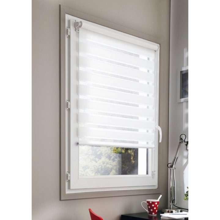 Store Enrouleur Jour Nuit Blanc À Visser Ou Clipser 65X90 serapportantà Rideau Store Jour Nuit
