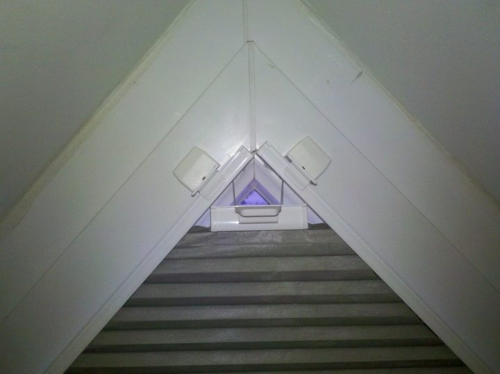 Stores Pour Fenêtres Outeau – Apl Textiles concernant Rideau Pour Fenetre Triangulaire