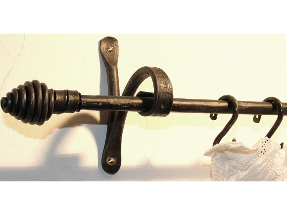 Support Mural Tringle À Rideau En Fer Forgé Main Aubade dedans Rideaux De Fer Support Mural Tringle À Rideau En Fer Forgé Main Aubade dedans Rideaux De Fer