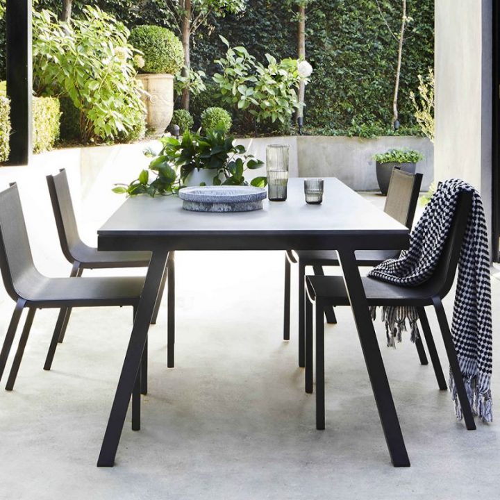 Table À Manger D'Extérieur Aluminium Lubang | Arbonie dedans Salle A Manger De Jardin