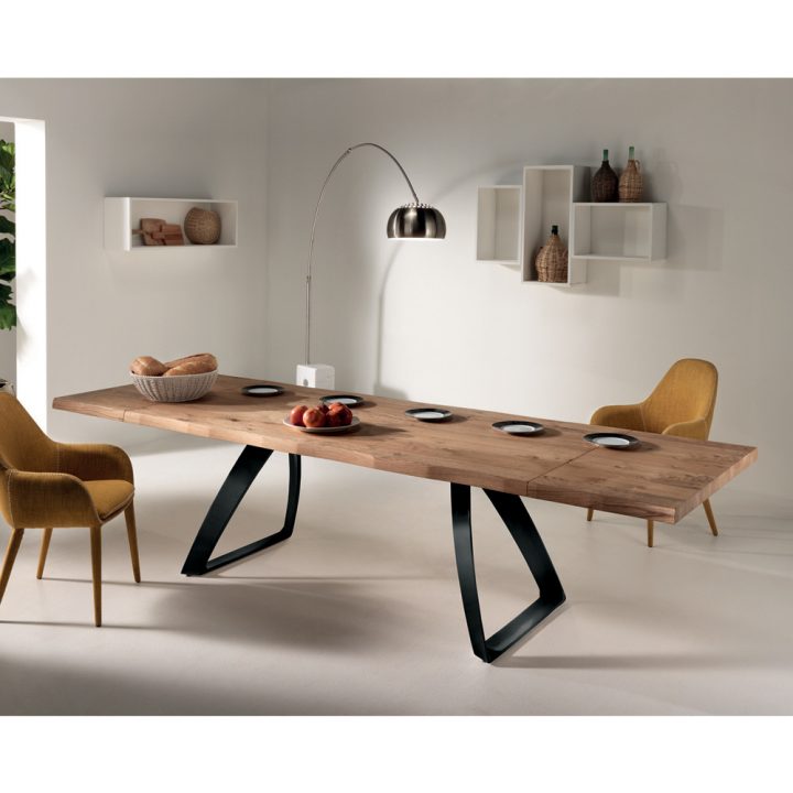 Table À Manger Extensible Travis,En Bois Plaqué De Chêne encequiconcerne Table Salle A Manger Bois Metal