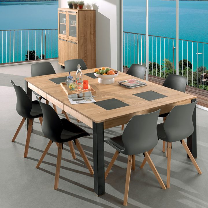 Table Carrée Avec Plateau Incrusté De Carrés De Céramique intérieur Table Salle À Manger Carrée