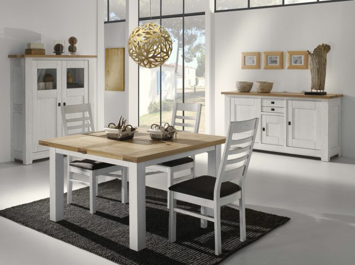 Table Carrée Pieds En Chêne Blanchi Alicia — Meubles Turone intérieur Table De Salle À Manger Carrée