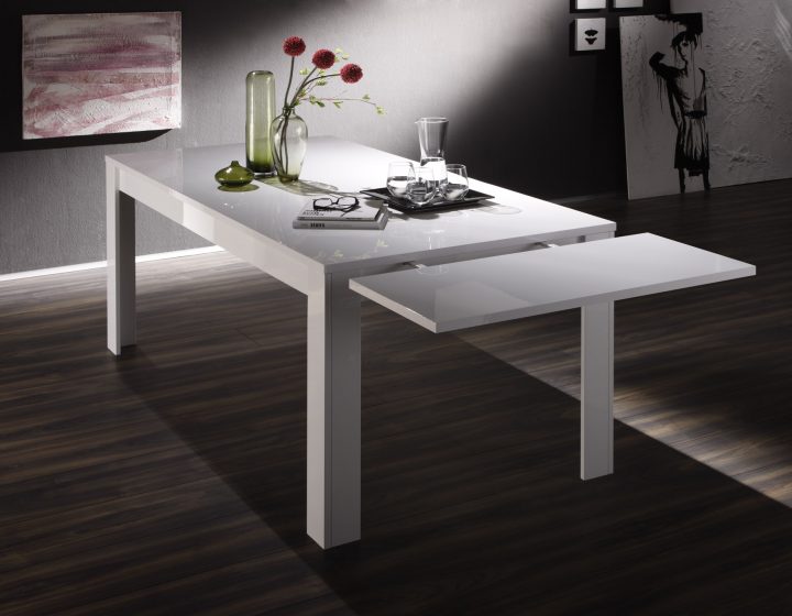 Table De Salle À Manger Design Laqué Blanc Judy | Matelpro encequiconcerne Banc De Salle À Manger