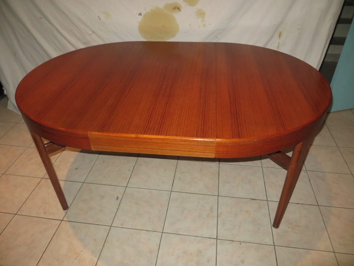 Table De Salle À Manger Scandinave Vintage En Teck – 1960 destiné Table Salle A Manger Vintage