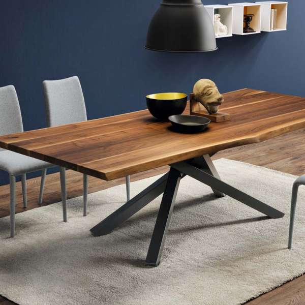 Table Design En Bois – Pechino Midj® – 4 Pieds : Tables dedans Table Salle A Manger Bois Et Metal