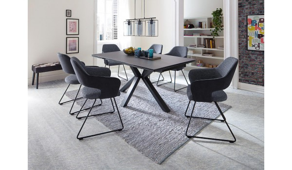 Table Design En Céramique Et Piétement Métal Noir Design encequiconcerne Table Salle A Manger Ceramique