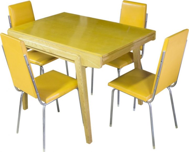 Table Pliante De Salle À Manger Vintage Avec 4 Chaises intérieur Table Salle A Manger Pliante