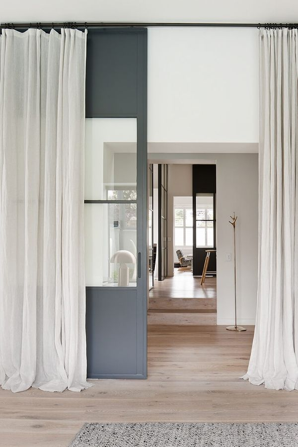 The Carlton Residence / Verrières D'Ateliers / Blog La avec Rideaux De Porte D Entrée