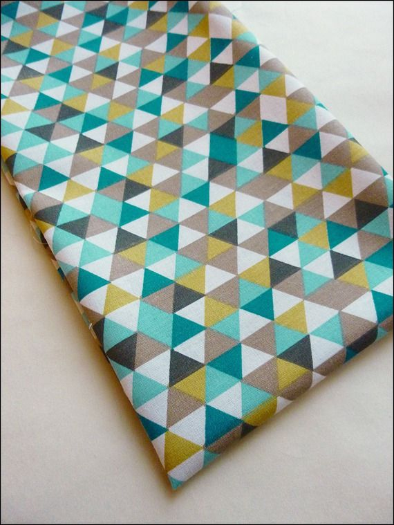 Tissu Au Mètre Coton Imprimé Triangles Jaune Moutarde serapportantà