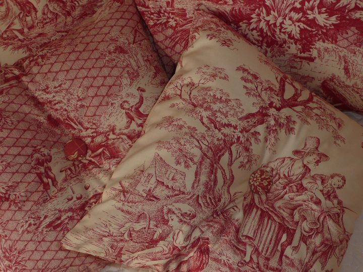 Toiles De Jouy encequiconcerne Rideaux Toile De Jouy