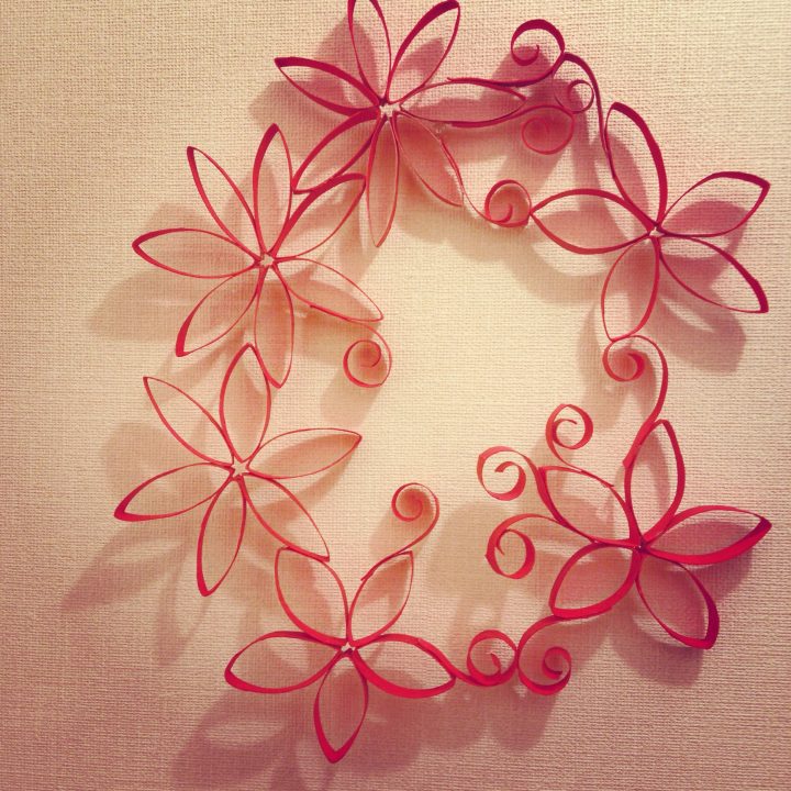 Toilet Paper Roll Wall Art | Art En Papier Toilette concernant Fleur En Papier Toilette