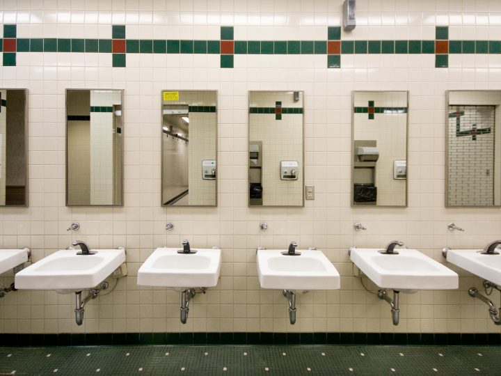 Toilet Talk:wwhy Public Loos Just Aren’t Good Enough | The avec Toilettes Publics