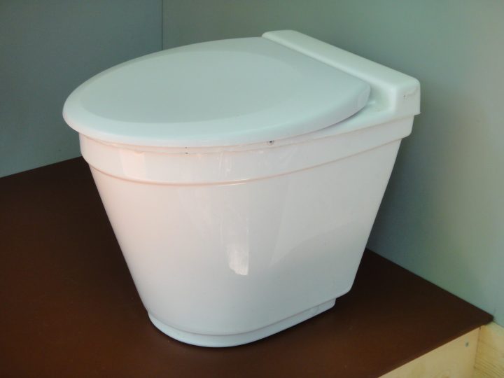 Toilette Sèche À Compost Vu Ekolet – Toilette Sèche encequiconcerne Toilette Seches