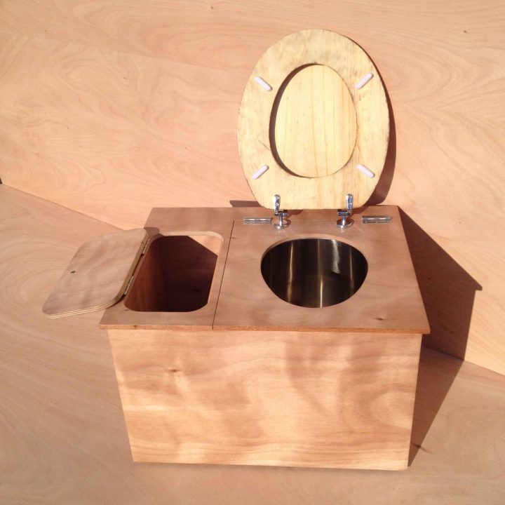 Toilette Seche Exterieur | Fabulous Toilettes tout Toilette Seche Exterieur