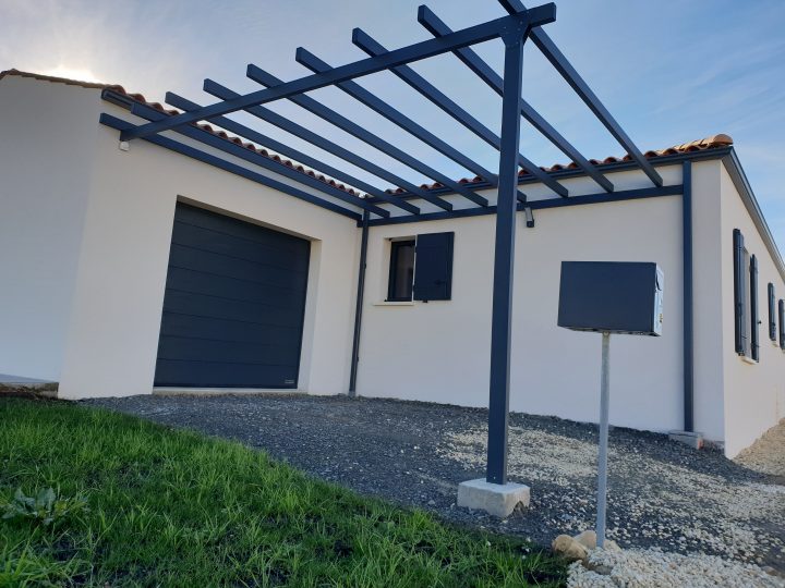 Tonnelle Alu Sur Mesure – Pergola Bioclimatique, Pergola dedans Rideau De Tonnelle