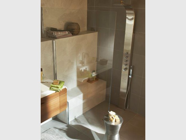 Tout Savoir Pour Remplacer Sa Baignoire Par Une Douche destiné Remplacer Sa Baignoire Par Une Douche À L Italienne Tout Savoir Pour Remplacer Sa Baignoire Par Une Douche destiné Remplacer Sa Baignoire Par Une Douche À L Italienne