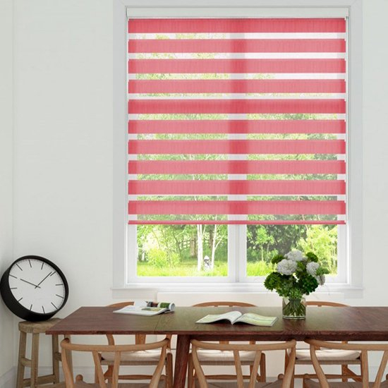 Tout Savoir Sur Les Rideaux Rouges – Store-Direct concernant Rideau Jour Nuit