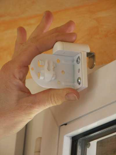 Tringle À Rideau Extensible, Pose Sans Perçage encequiconcerne Tringle A Rideau Sur Fenetre Pvc