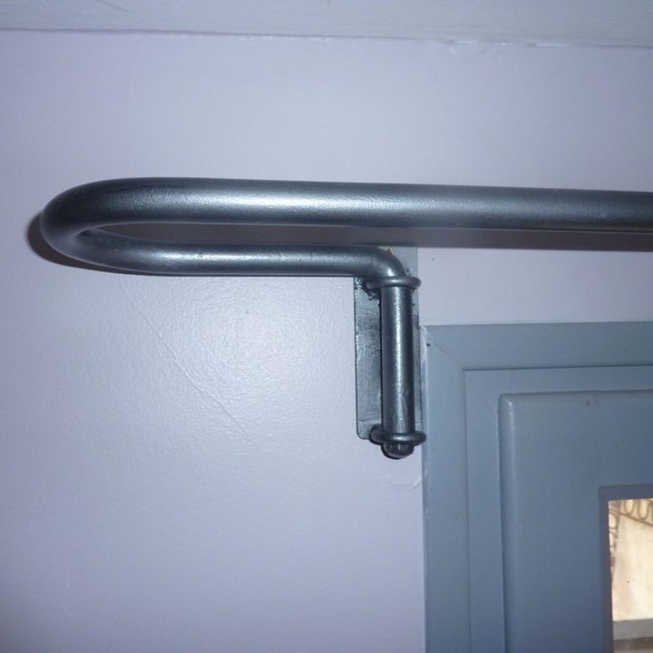 Tringle À Rideaux Provencale Acier En 2019 destiné Tringle Rideau Fenetre Arrondie