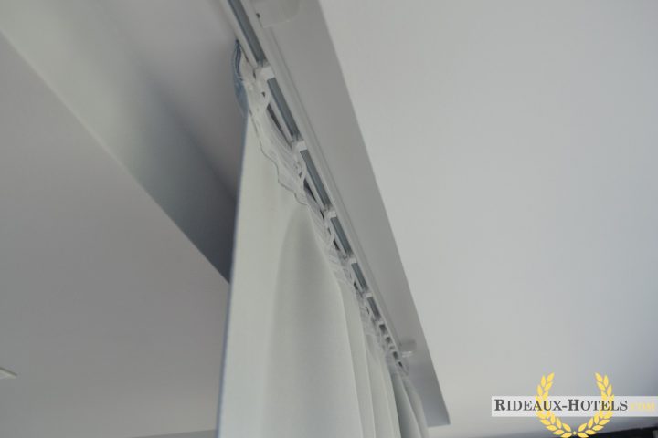 Tringles, Rails Et Accessoires Pour Rideaux – Pro encequiconcerne Rideau Et Voilage Sur Même Tringle