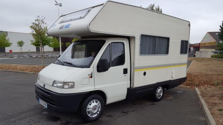 Troc Echange Camping Car Fiat Ducato 1.9 Td Auto Roller intérieur Rideau Isotherme Camping Car Fiat Ducato