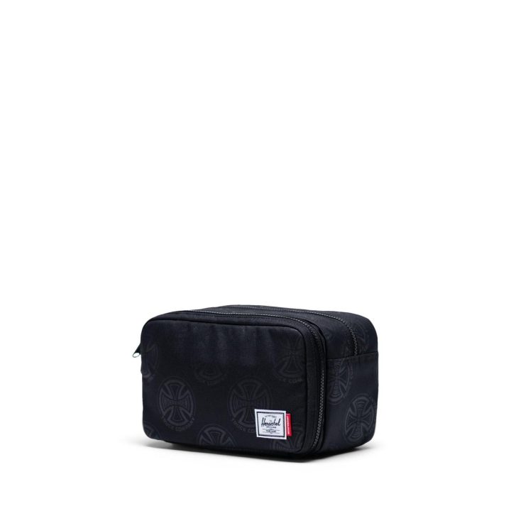Trousse De Toilette Herschel Inde Chapter Xl Multi Cross Black concernant Trousse De Toilette Adidas