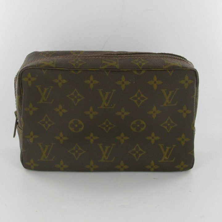 Trousse De Toilette Louis Vuitton – Valois Vintage Paris tout Trousse De Toilette Louis Vuitton