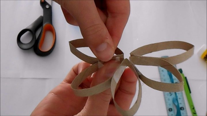 Tuto :Comment Faire Une Fleur Avec Des Rouleau De Papier concernant Comment Faire L Amour Dans Les Toilettes Tuto :Comment Faire Une Fleur Avec Des Rouleau De Papier concernant Comment Faire L Amour Dans Les Toilettes