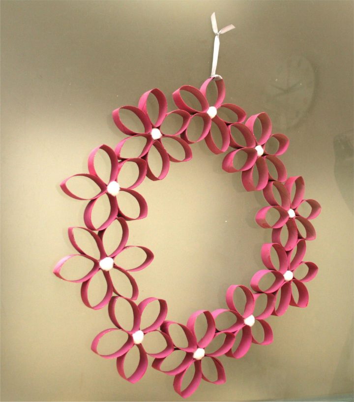 Tuto Couronne De Fleurs – Ateliernat -Créations Déco concernant Fleur En Papier Toilette Tuto Couronne De Fleurs – Ateliernat -Créations Déco concernant Fleur En Papier Toilette