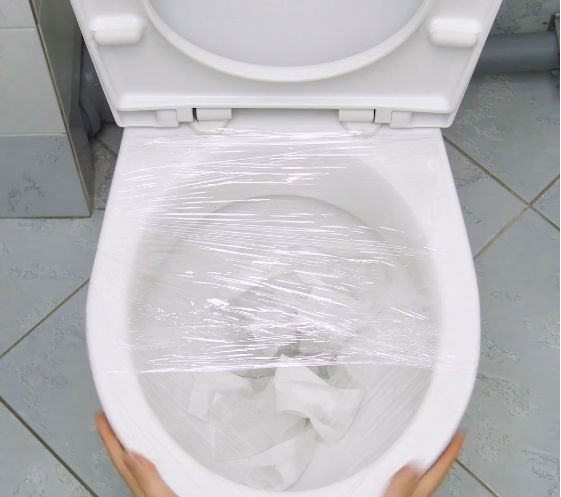 Une Astuce Insolite Pour Déboucher Les Toilettes | Divers serapportantà Deboucher Toilettes