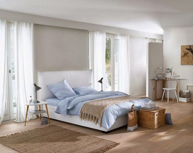 Une Cimaise Pour Cacher Les Tringles À Rideaux | Chambre A destiné Tringle A Rideau Pour Tete De Lit