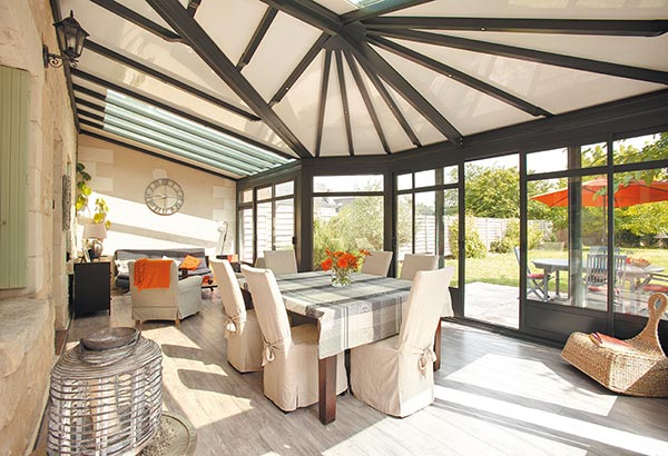 Veranda Rideau Pour Aménager Vos Espaces De Vie Sevestre à Véranda Rideau La Roche Sur Yon