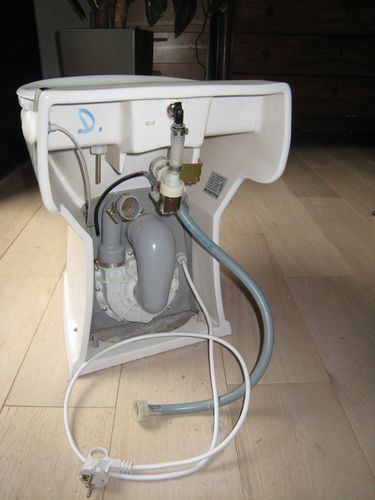 Wc Compact Broyeur Tbe 150€ – Le Vide Grenier De Bidouilles pour Broyeur Toilette Wc Compact Broyeur Tbe 150€ – Le Vide Grenier De Bidouilles pour Broyeur Toilette